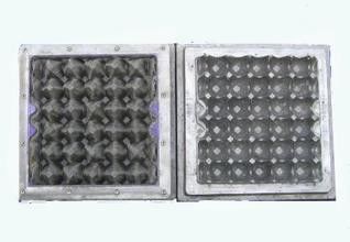 Membalik dan Turnover Membentuk Tray Telur Kecil Mesin Membuat Dengan Total Daya 45KW Dan Pengering Logam