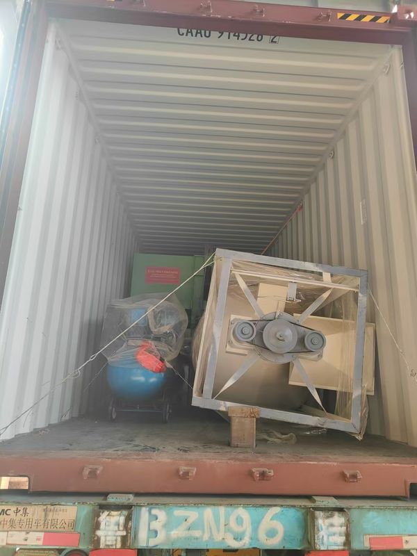 4 Sisi Mesin PLC Pengendalian dan Bahan Cetakan Plastik untuk Produksi Pengeboran Telur