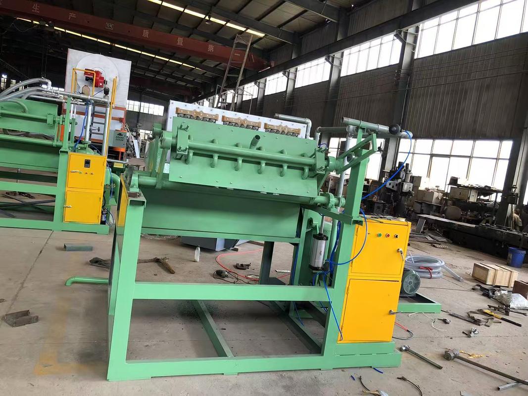 1000pcs/h Mesin Tray Telur Semi Otomatis / Apple Tray Making Machine Struktur sederhana Kecepatan disesuaikan Kontrol PLC