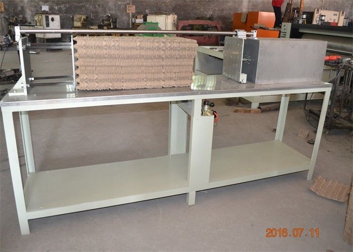 700 pcs/h Mesin cetak pulp kertas limbah untuk kemasan produk industri