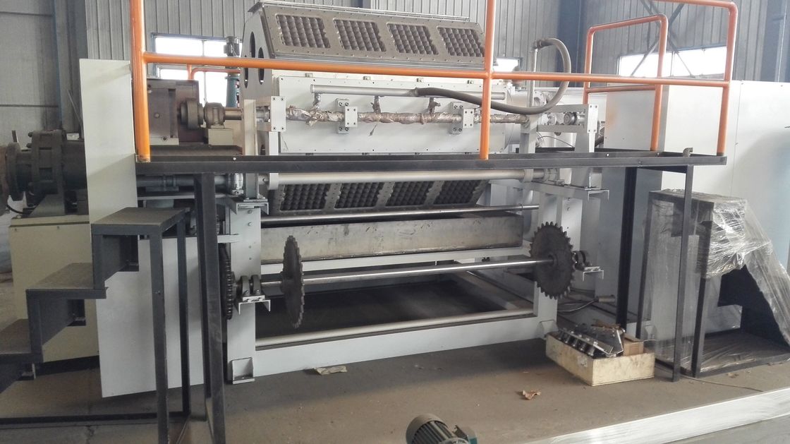 PLC dikendalikan Otomatis Telur Tray Membuat Mesin 5000-6000pcs / jam Daur Ulang Pulp Paper Molding Produksi Line